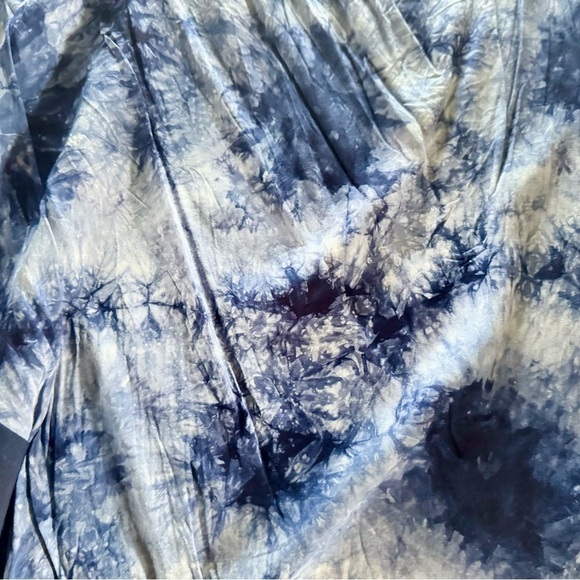 Tie-Dye Blue Sheer Oversized Blouse with Studded Accents - Size S ⭐✨ - Picture 5 of 12